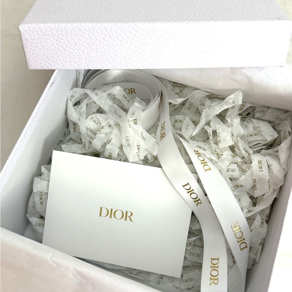 Dior White Empty Gift Box with ribbon - Picture 4 of 7